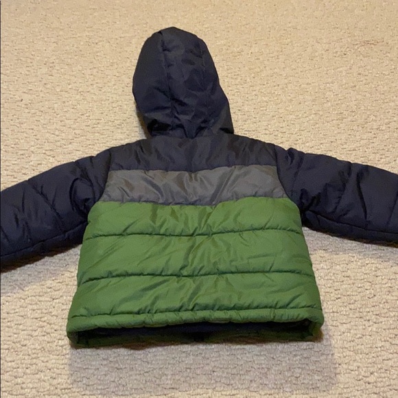 Boys Puffer Jacket Size 3T Like New! - Picture 3 of 4